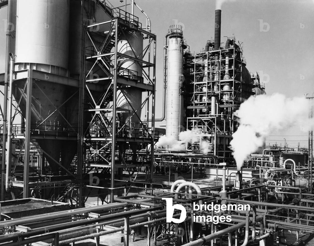 Bild von Fotografie "Rauchausstoß aus einer Chemieanlage", b/w