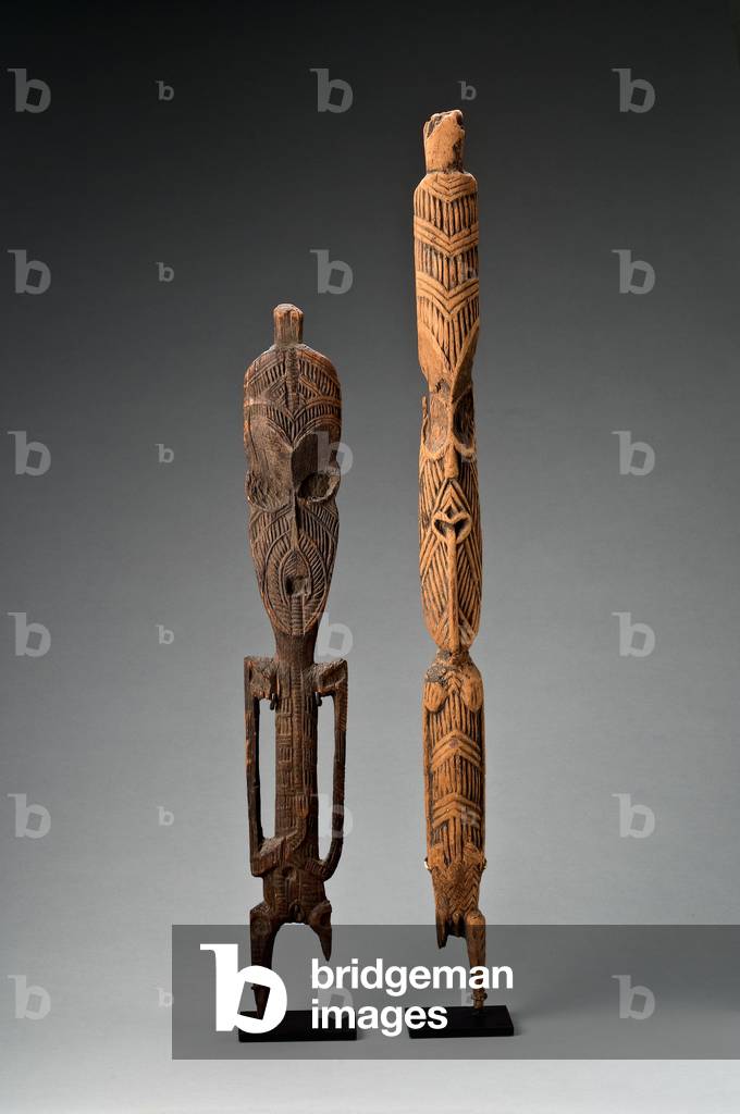 Female figures, 18th or 19th century (wood)