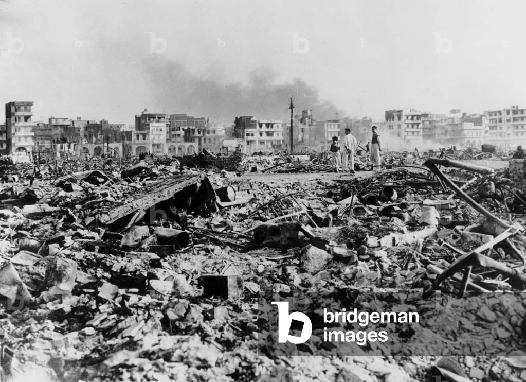 Immagine di Fotografia "Truppe francesi e inglesi a Port Said (Egitto) durante l'affare di Suez" di Unknown ph