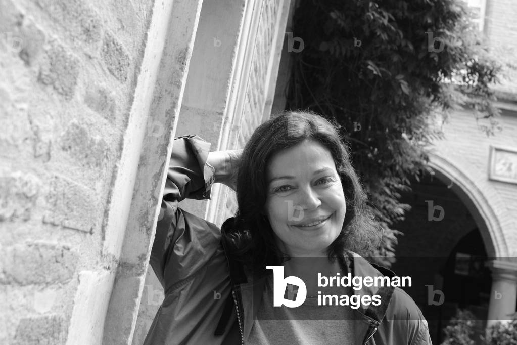 "Ritratto di Marianne Denicourt (foto b/n" 2021 di Sophie Bassouls