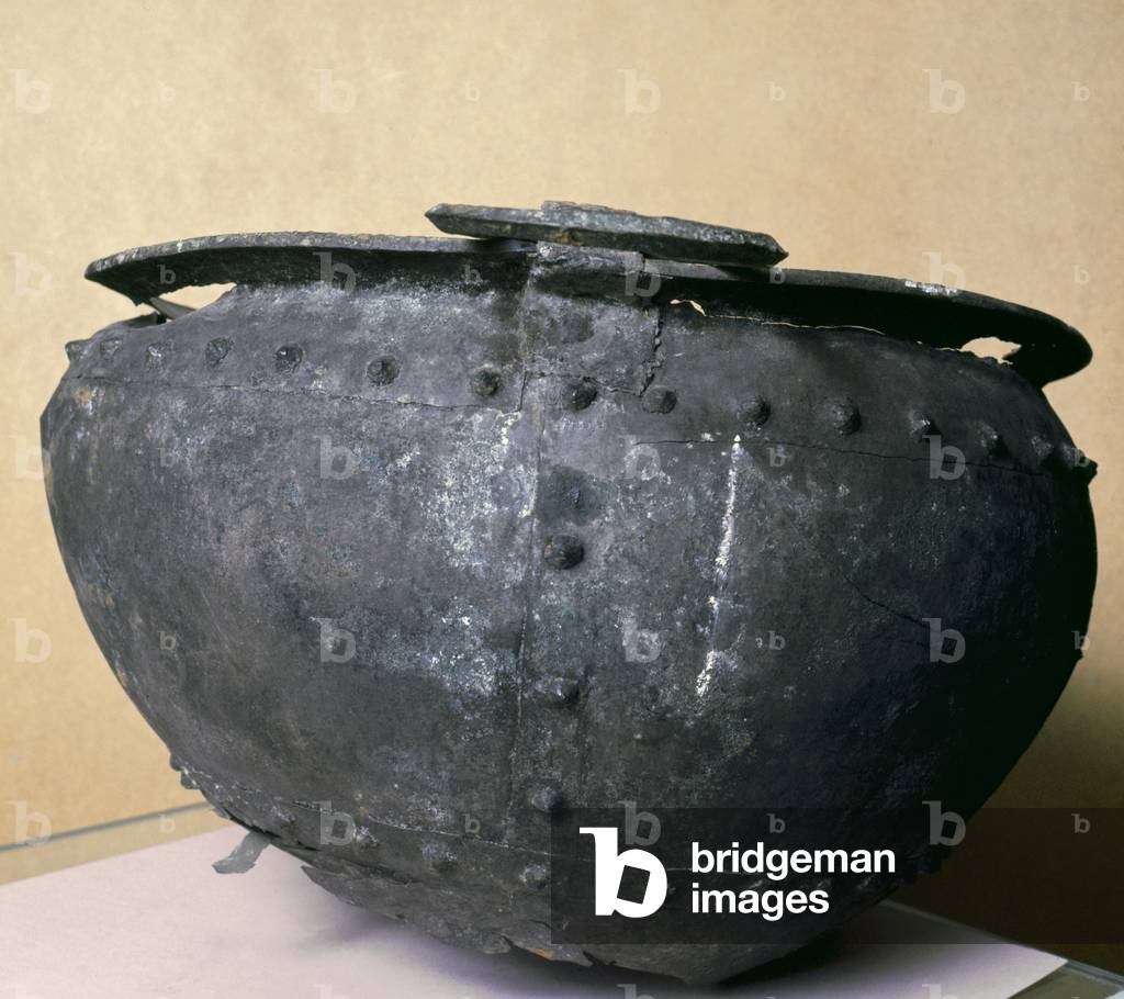 Image of Prehistoric art. Bronze age. Copper Cauldron. Reginal Museum of Prehistory