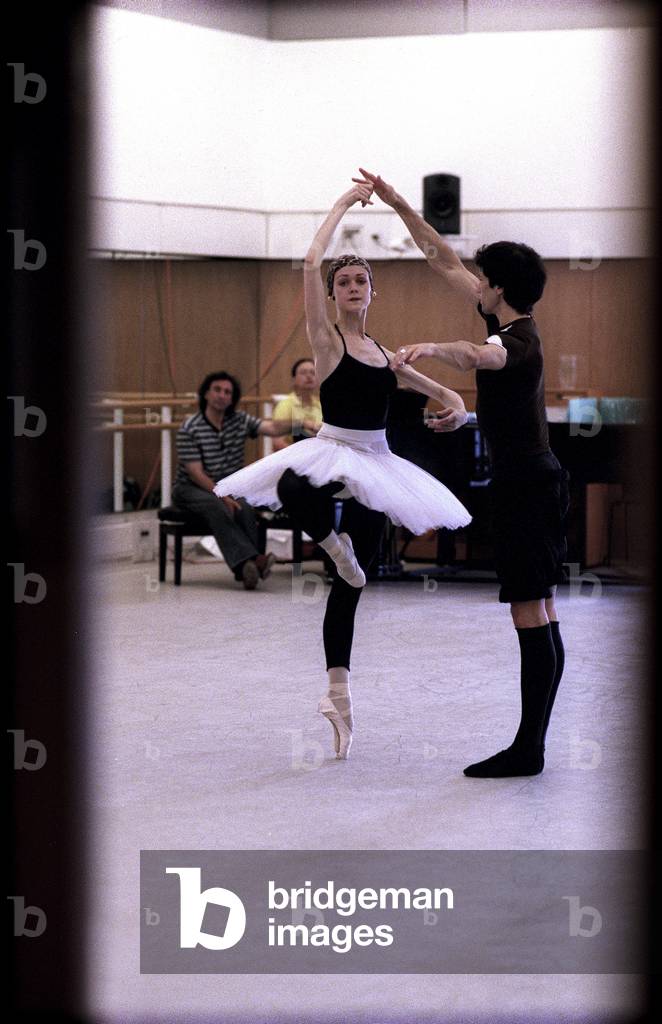"Uliana Lopatkina probt die" von Laurie Lewis