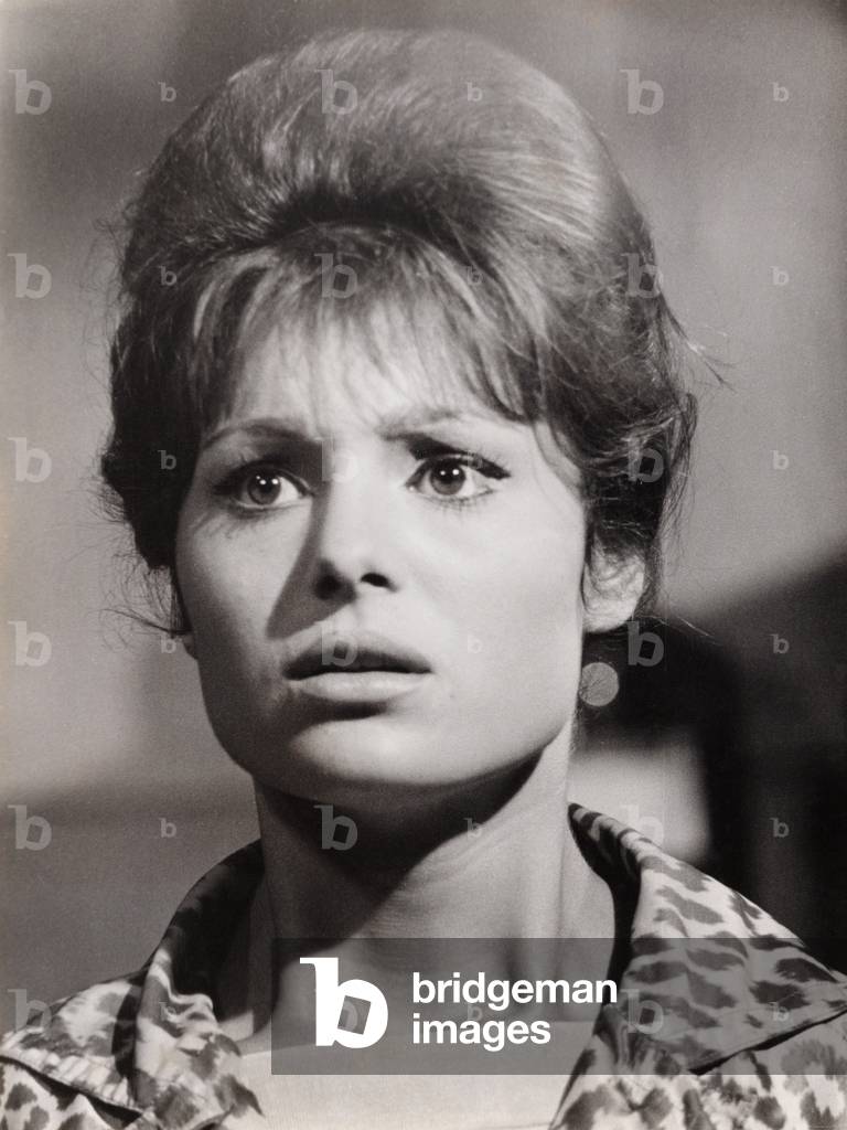 "Die israelische Schauspielerin und Sängerin Daliah Lavi im Film „Die Rückkehr von Doktor Mabuse“" 1961