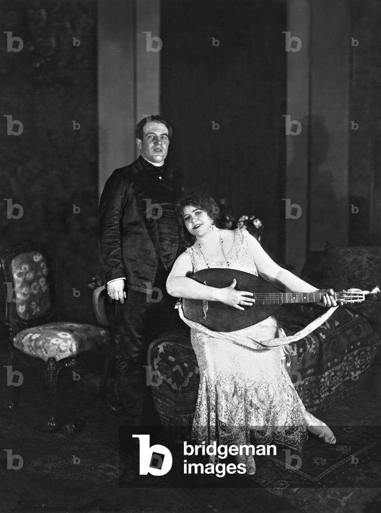 Bild von Fotografie "Richard Tauber und Lotte Lehmann in einer Aufführung der Oper „Die Tote Stadt“ von Erich 