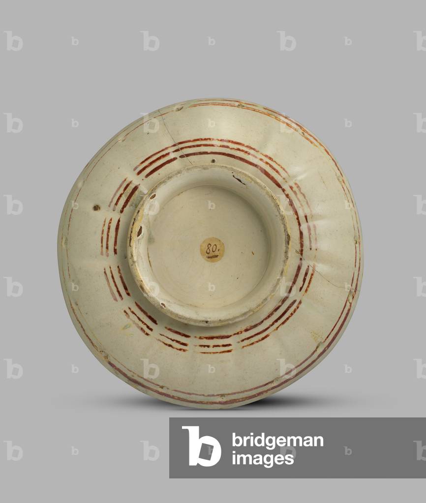 Moulded lustred dish or tondino with rays and bosses by Giorgio Andreoli