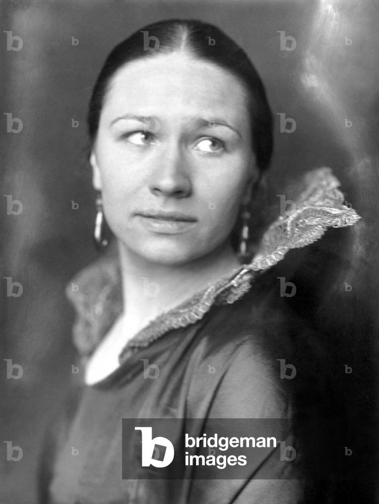 Image of Maria Koppenhoefer in Wallenstein, 1927 (b/w photo)