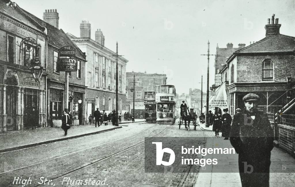 Image of The Volunteer, Plumstead High Street looking west by Kentmere