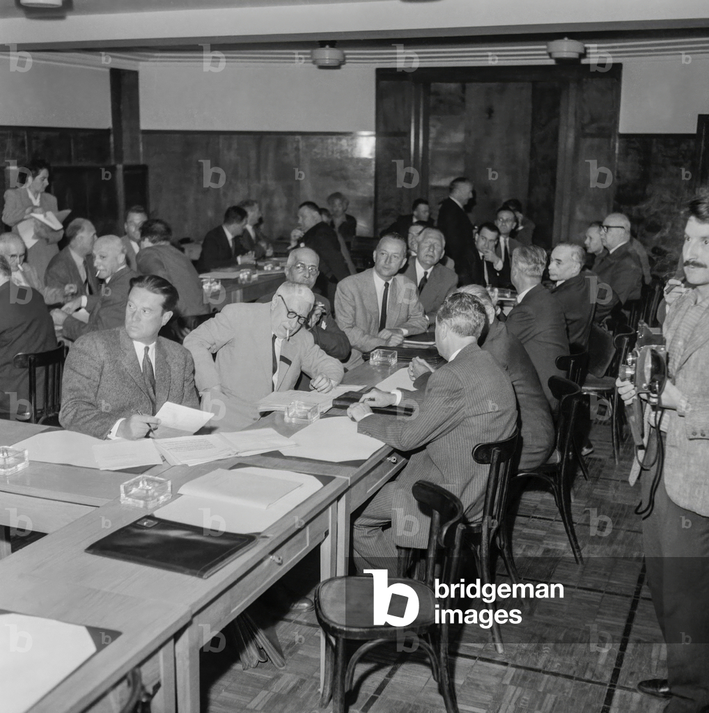 Image of Photography depicting Delegues du CNPF 1957, b/w