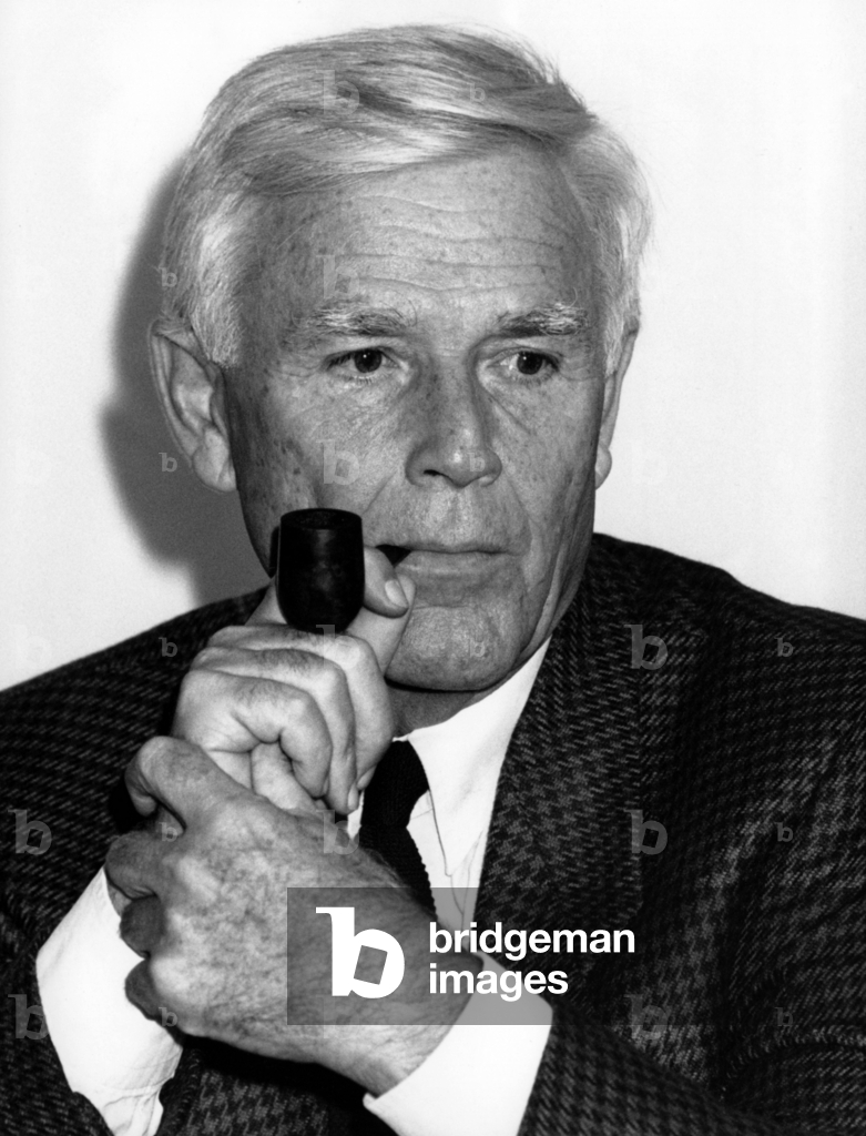 Immagine di Fotografia "Joachim "Blacky" Fuchsberger con la pipa" 1989
