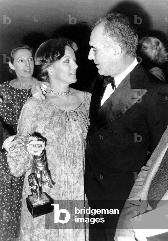 Immagine di Fotografia "L'attrice Romy Schneider riceve il Premio del cinema francese" 1976 di Giovanni Coruzz