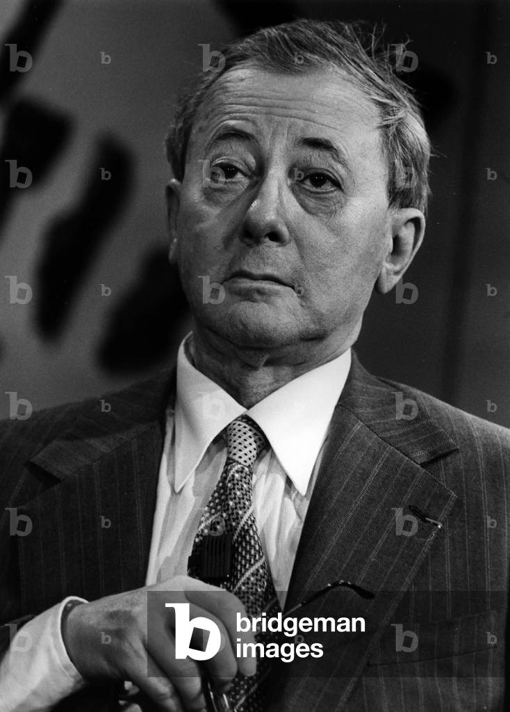 Image of Photography depicting Robert Kanters by Louis Monier, b/w