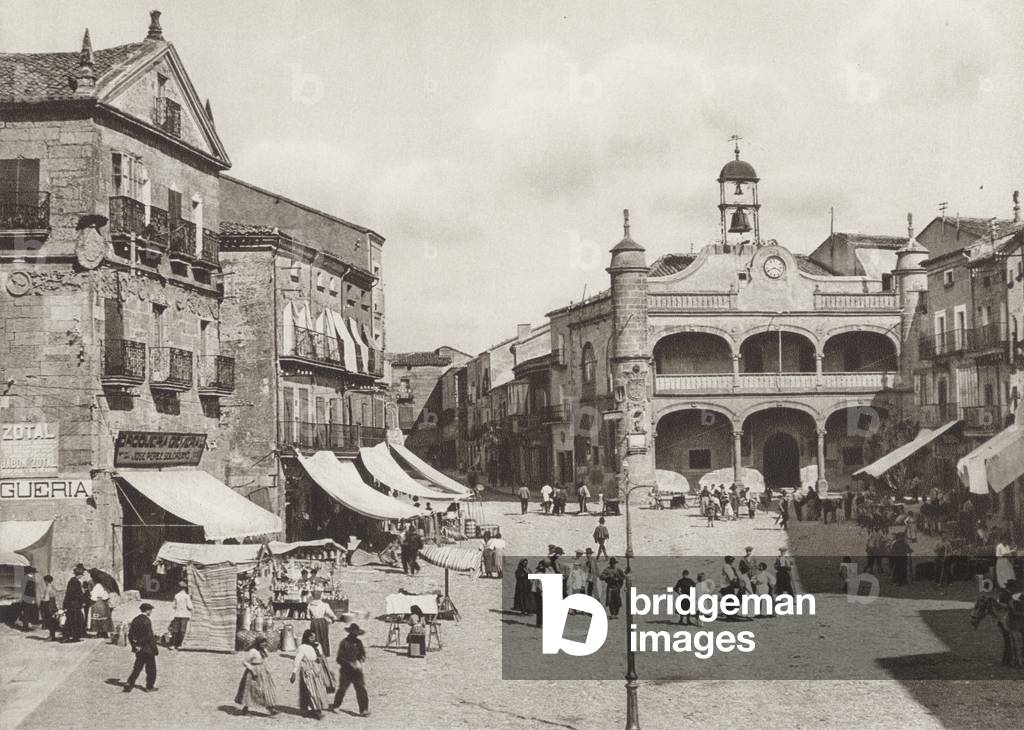 Spagna: Ciudad Rodrigo, piazza del mercato (foto b/n)