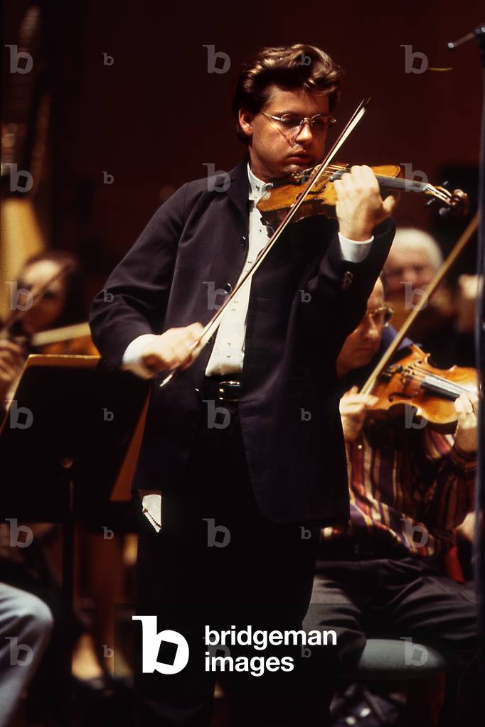 Image of Photography depicting Julian Rachlin portrait of the Lituanian violonist born in 1974 - Paris 2000 by