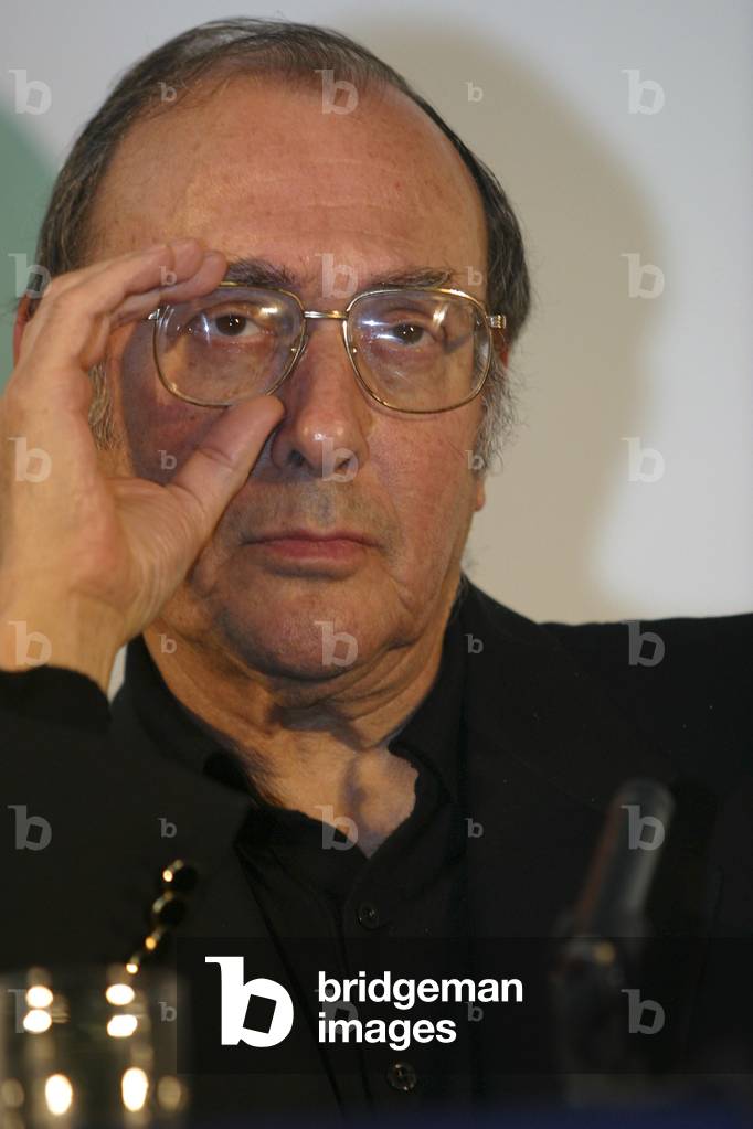 Image of Photography depicting Harold Pinter - one by Vicky Alhadeff