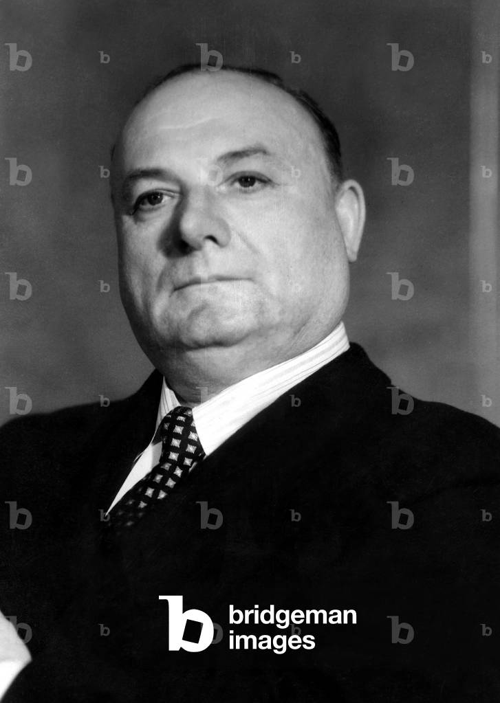 Image of French actor Leon Bernard in play &amp;quot;Baisers perdus&amp;quot; c. 1932