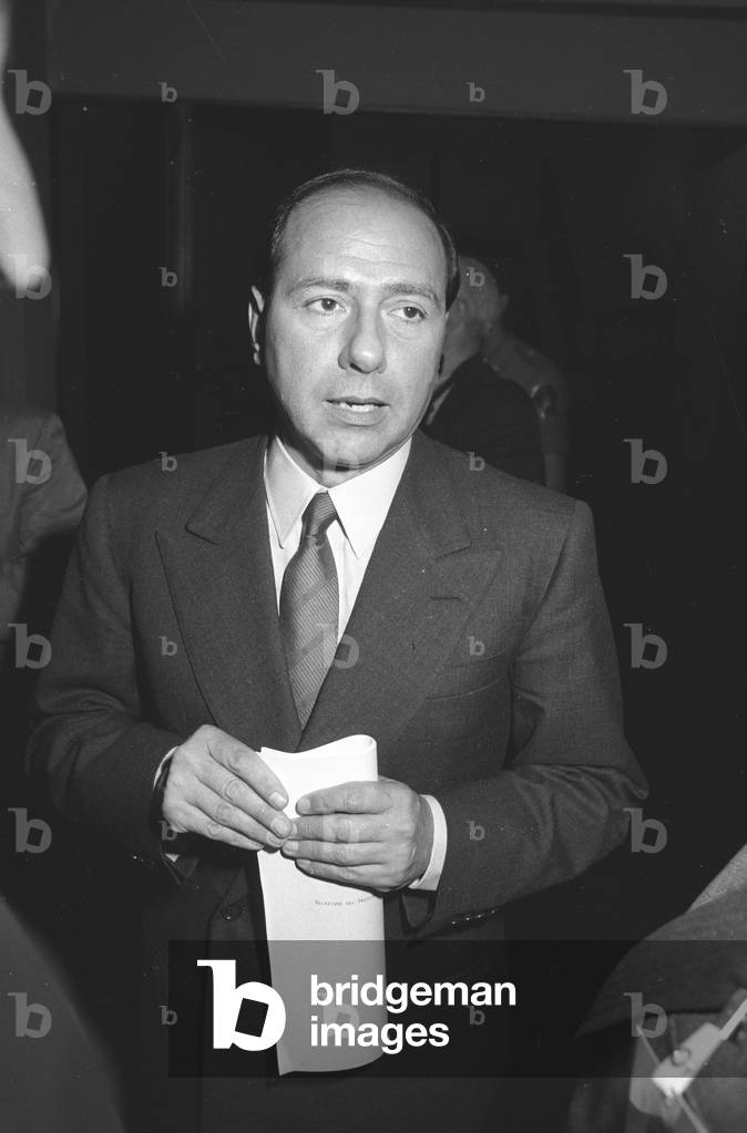 Image de Photographie représentant 

Silvio Berlusconi à l'Assemblée générale de Confindustria 1985