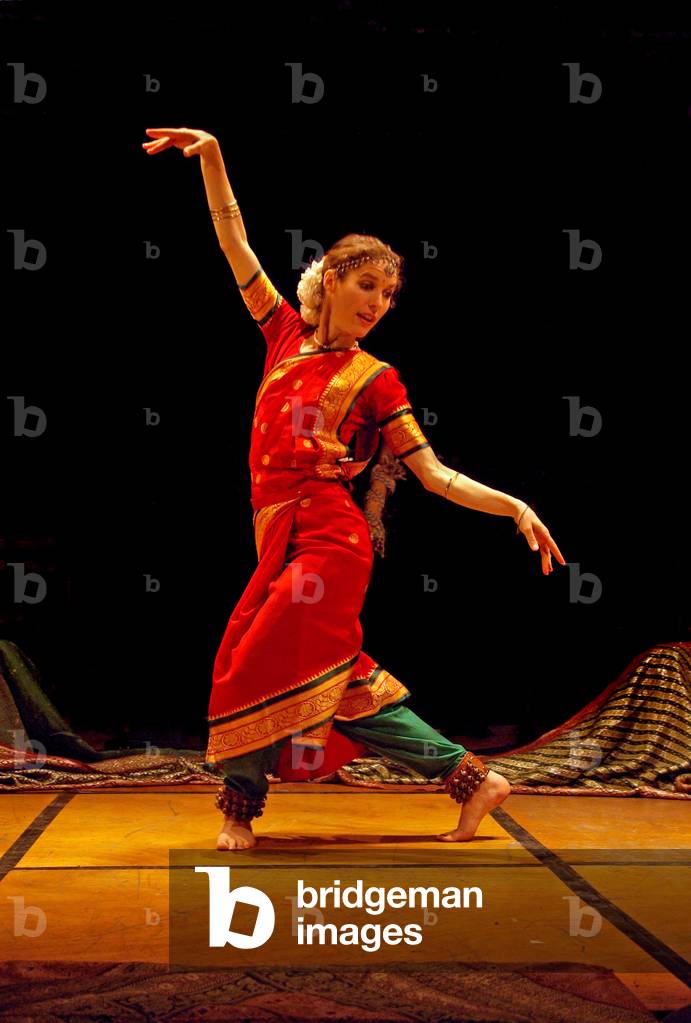 Danzatrice indiana donna