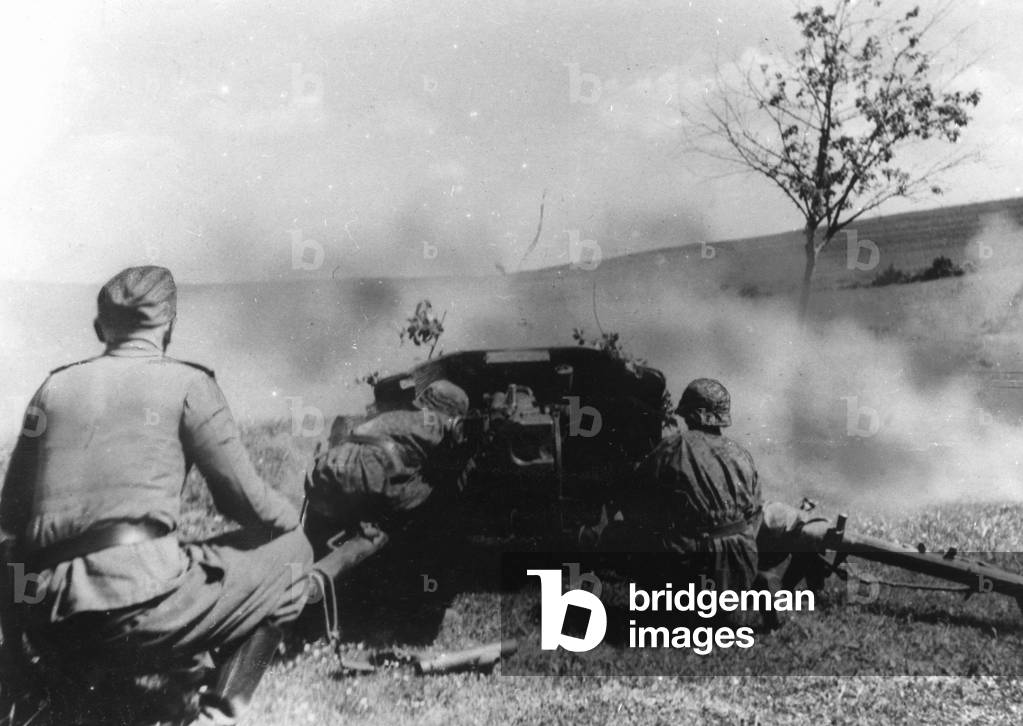 Image of Antitank gun of the Waffen-SS during the retreat fights in