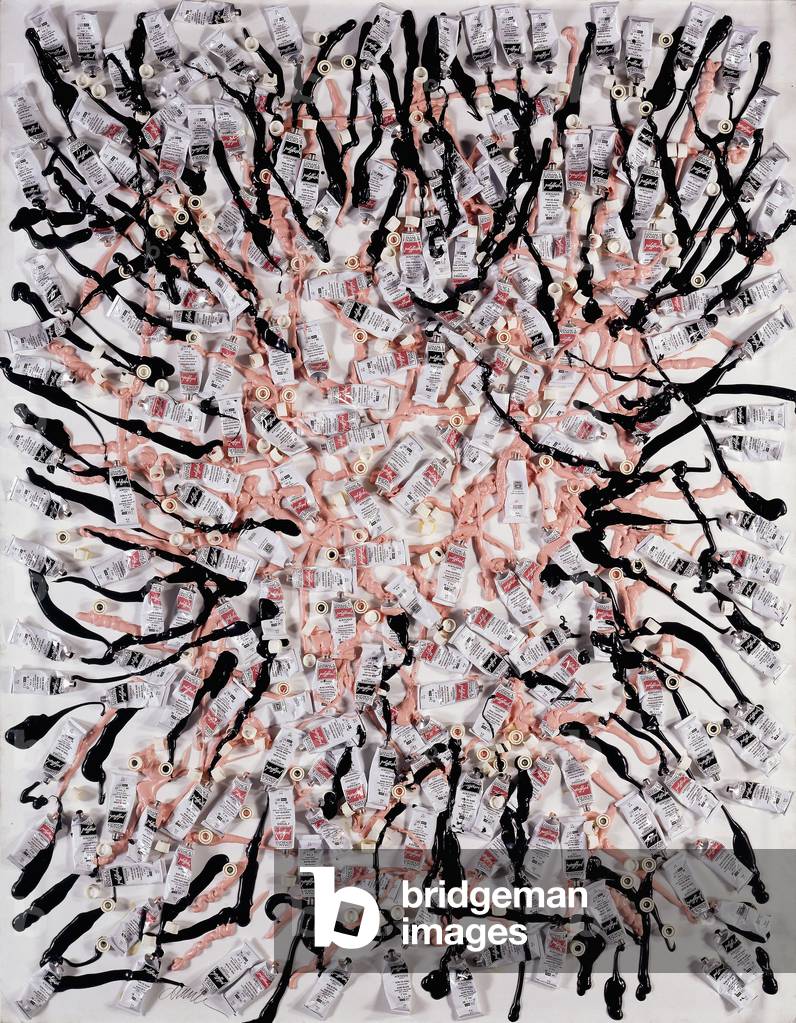 Gorgon; Gorgone, 1986 (Ansammlung von Farbtuben auf bemalter Leinwand)