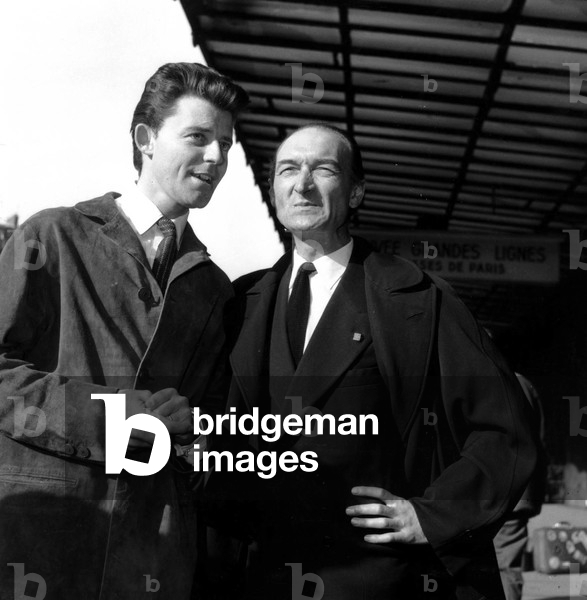 Immagine di Fotografia "Jean Vilar e gli attori della compagnia Tnp (qui con Gerard Philipe) tornano a Parigi 