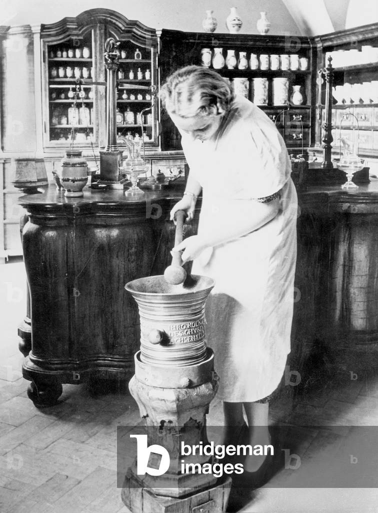 Pharmacy from the 19th Century (b/w photo)