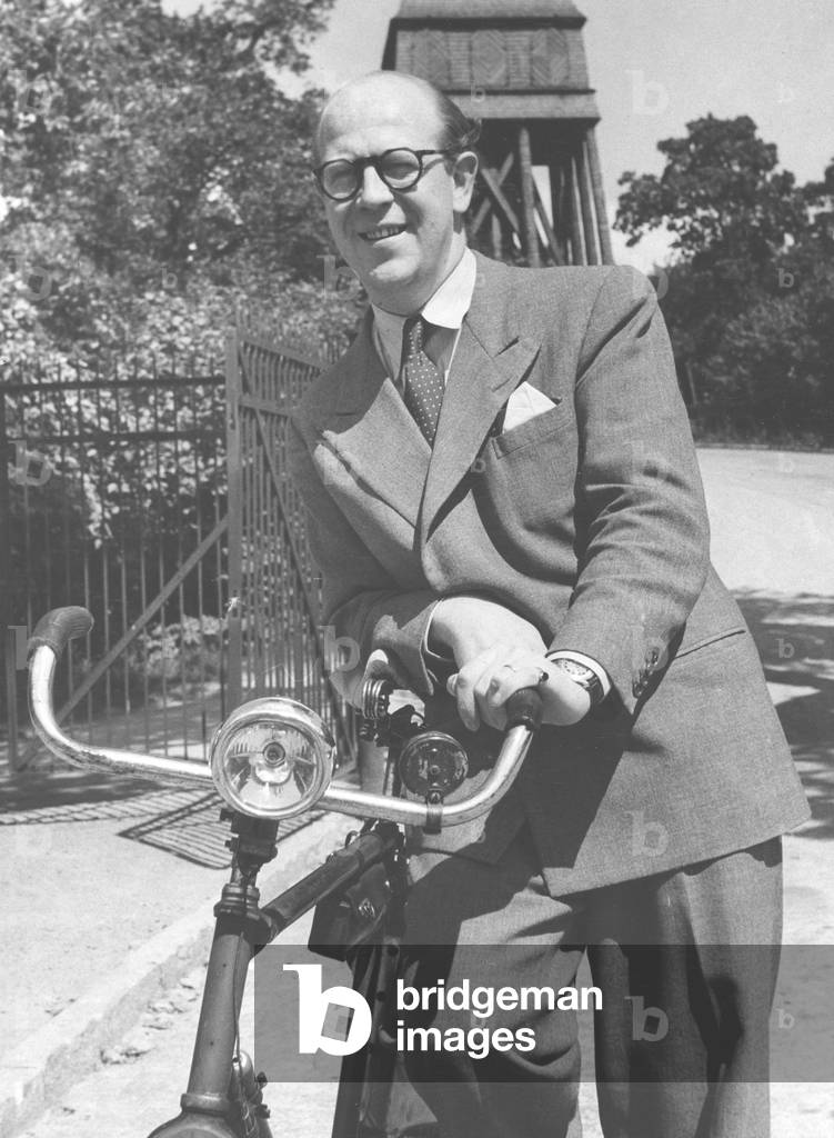Homme à Vélo En Silhouette | Vecteur Premium