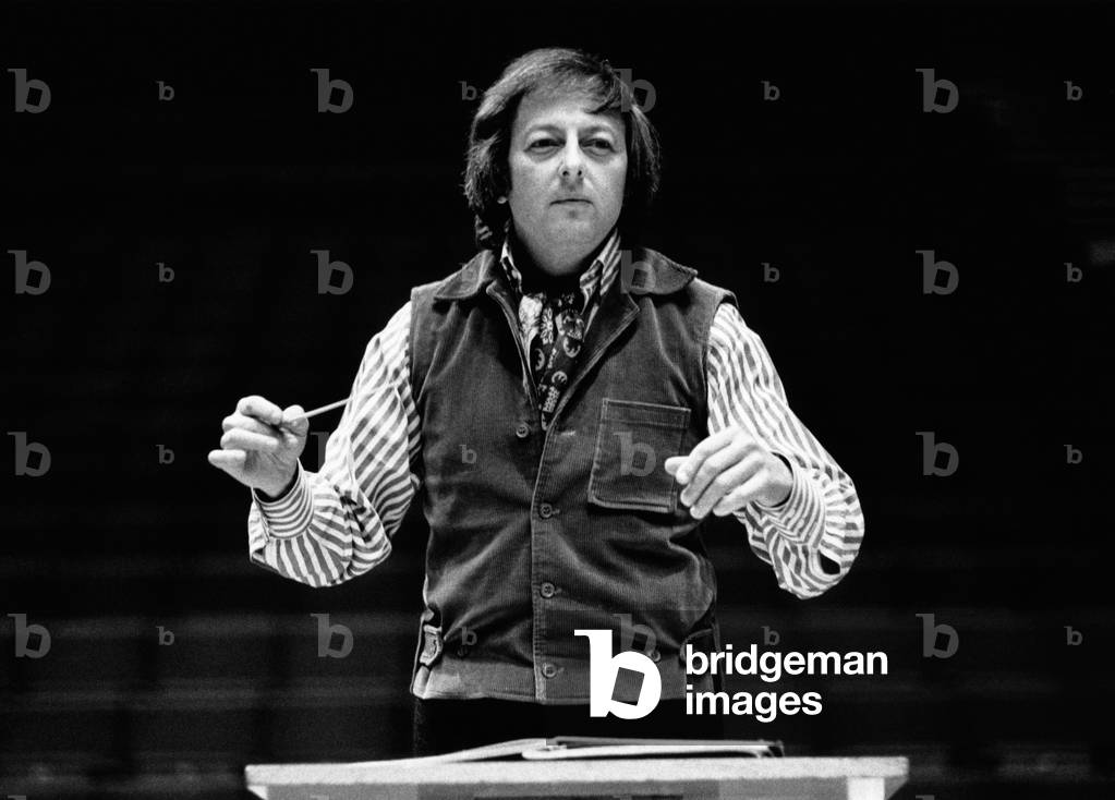 Bild von Fotografie "André Previn" von Suzie Maeder, b/w
