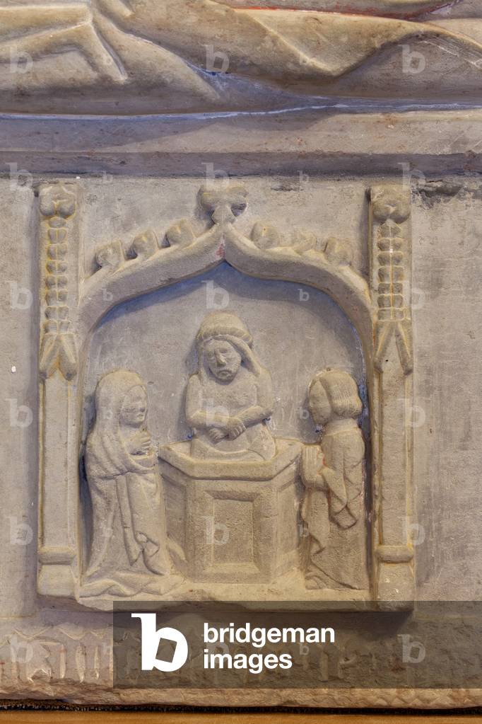 "Heiligtum (Santuario de Queralt). Die Kirche. Innere. Ein Sarkophag. Beginne das 15. Jahrhundert."