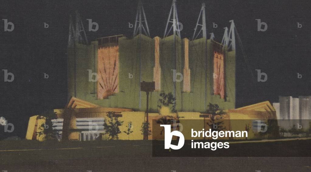 Viaggi e trasporti Edificio di notte al secolo del progresso