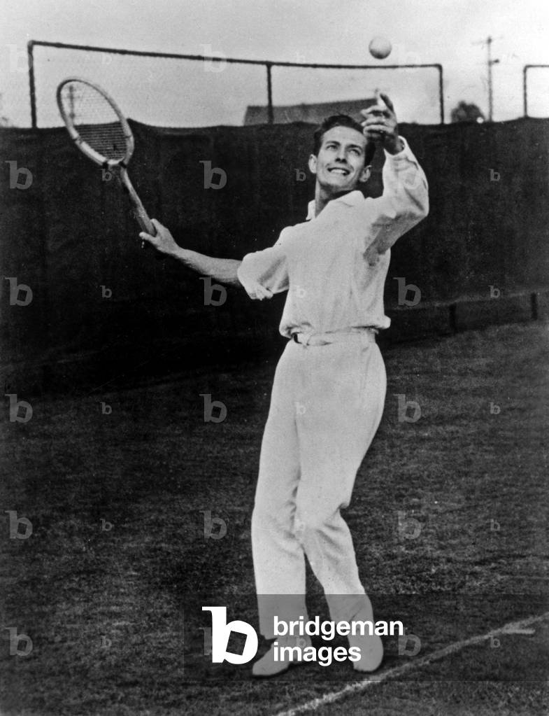 Image de Photographie représentant Henri Jean Cochet (1901-1987) Tennisman français (un des mousquetaires), b/