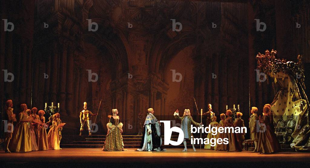 "Zentrum L bis R: Christina Arestis (Königin)" 2003 von Dee Conway