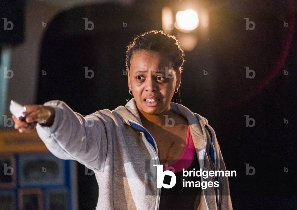 Bianca Stephens in The Burning Tower di Helena Thompson a Kensal House Estate. Teatro S.P.I.D. in associazione