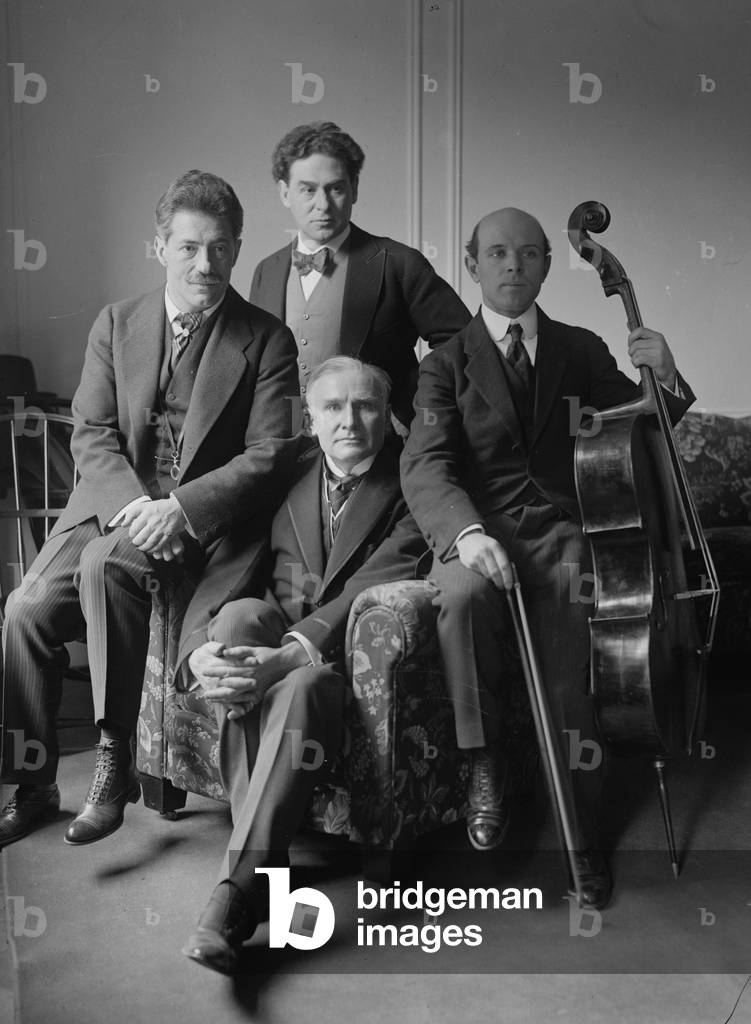 Bild von Fotografie "Quartett Kreisler" von Unknown photographer, b/w