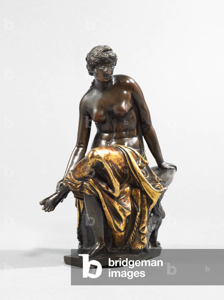 Donna seduta, Padova, Italia, c.1480-90 (bronzo lega rame, parzialmente dorato)