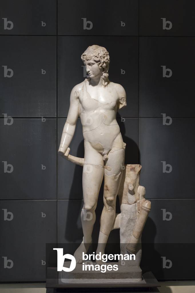 "Statua di Eros o Thanatos (marmo)" di Roman