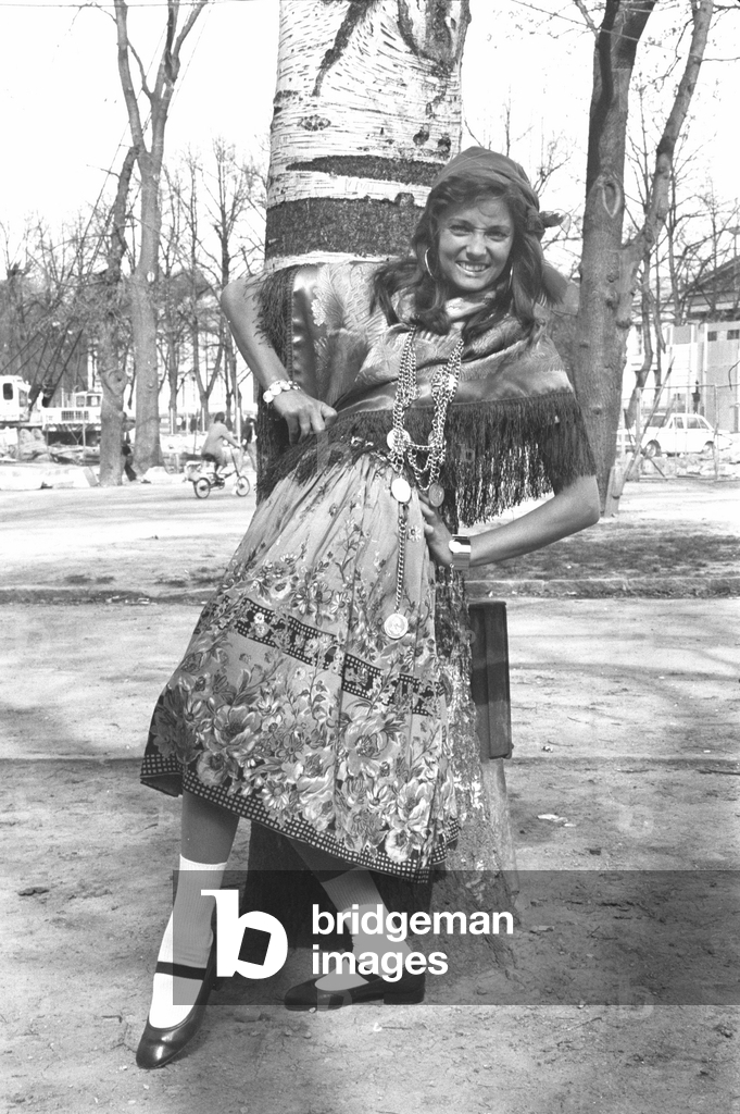 Image de Photographie représentant Oslo 19740427. L'artiste Inger Lise Rypdal fait ses débuts sur scène avec u