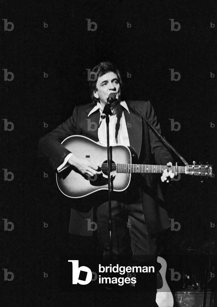 US-amerikanischer Country-Sänger und Songwriter Johnny Cash tritt um 1981 in Hamburg auf
