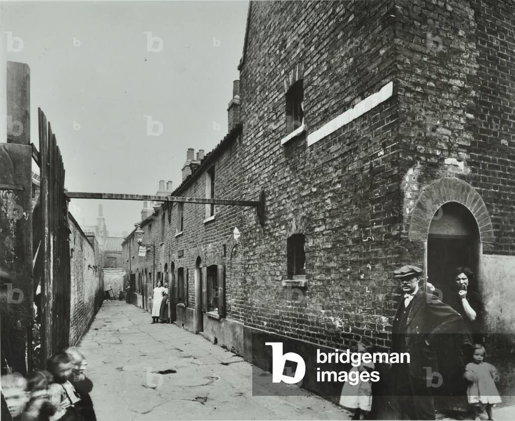 Immagine di Fotografia "Little Britain: vista generale" 1913 di English Photographer