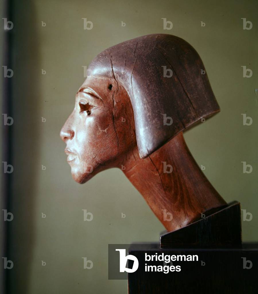 El-Amarna style head (wood)
