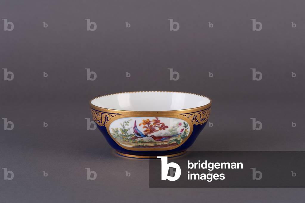Slop-basin in the form of a cylinder extending up, 1778 (porcelain)