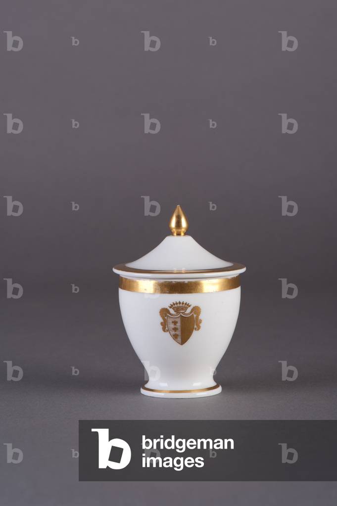 Cup for ice cream with a lid, 1824 (porcelain)