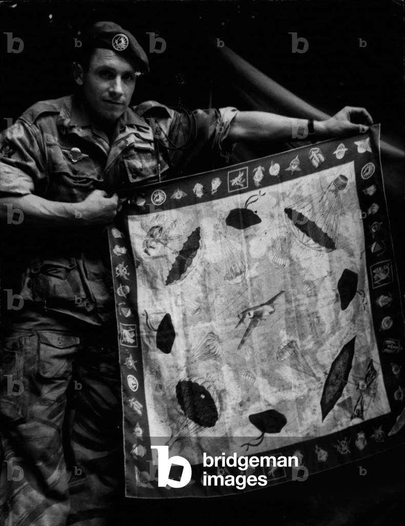 Jun 16, 1953 - Solider Displays 527 Autographs of Stars on Scarf