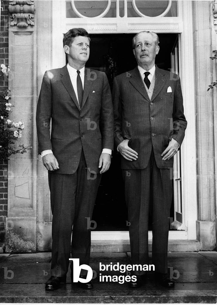 Oct. 2, 1960 - London, England, U.K. - JOHN F. KENNEDY talking with Prime Minister HAROLD MACMILLAN on a doorstep