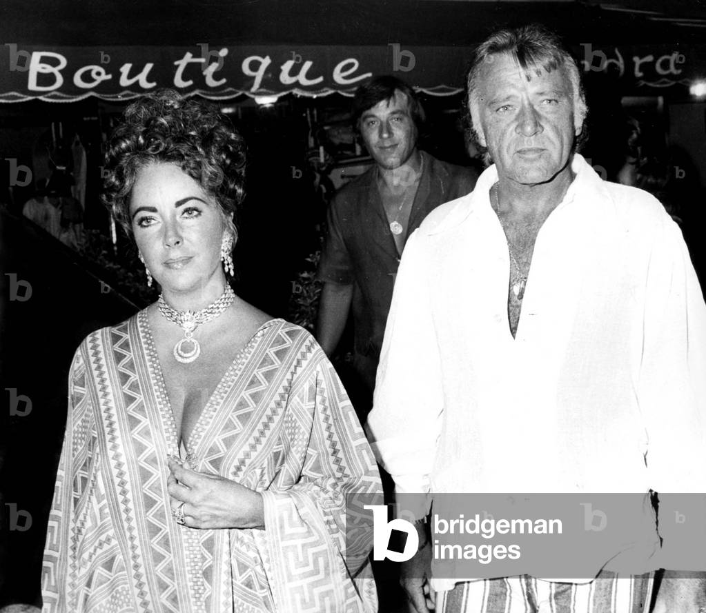 Portrait of actors ELIZABETH TAYLOR and RICHARD BURTON on vacation in Capri,