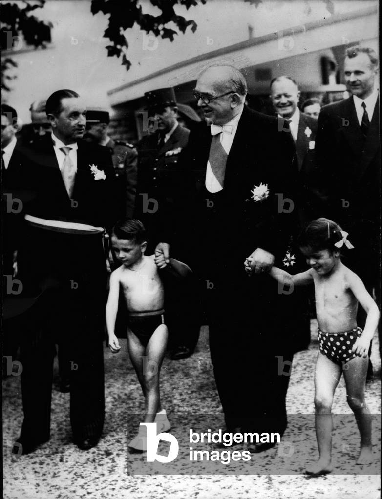 Jul 07, 1953 - President Auriol At Tignes. While Paying a visit to Bourg Saint Maurice, President Auriol chats with little girls in national dress who present him with a doll.