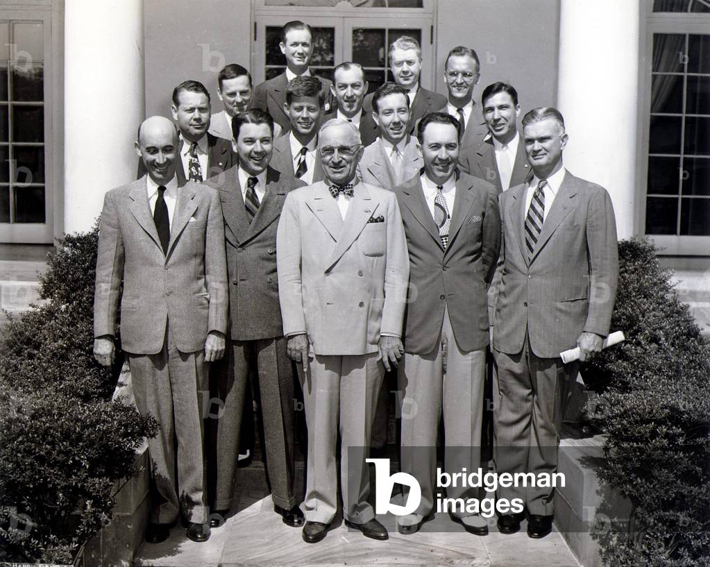 Members of the congress of President Harry Truman (third from left in front row), among them John Fitzgerald Kennedy (second from left in second row), 23/07/1947