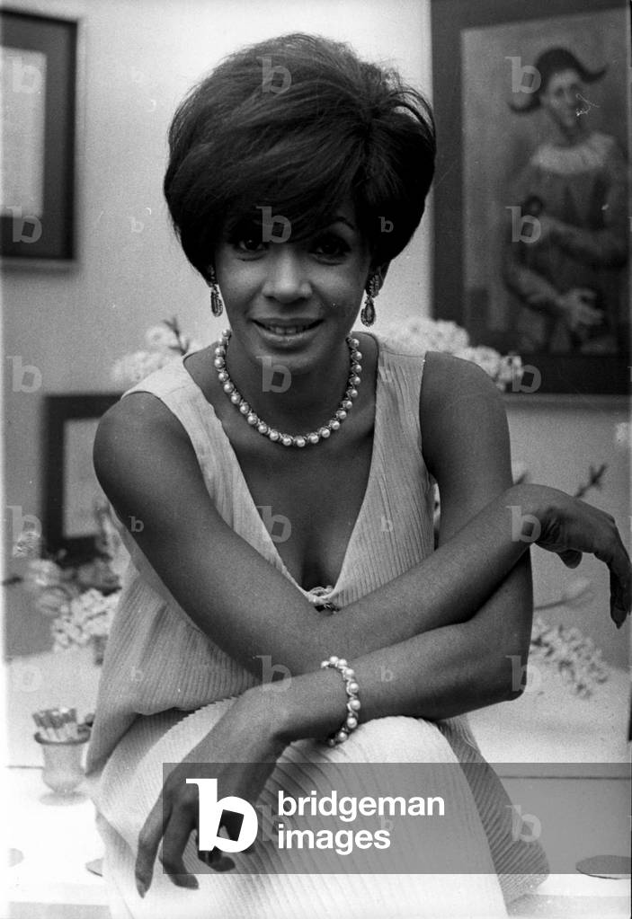 Feb. 02, 1966 - Singer Shirley Bassey's Picture to be Displayed On Noticeboards Around 150,000 British Firms.