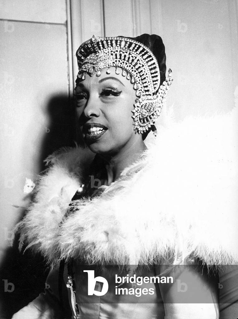 Apr. 24, 1958 portrait of singer JOSEPHINE BAKER