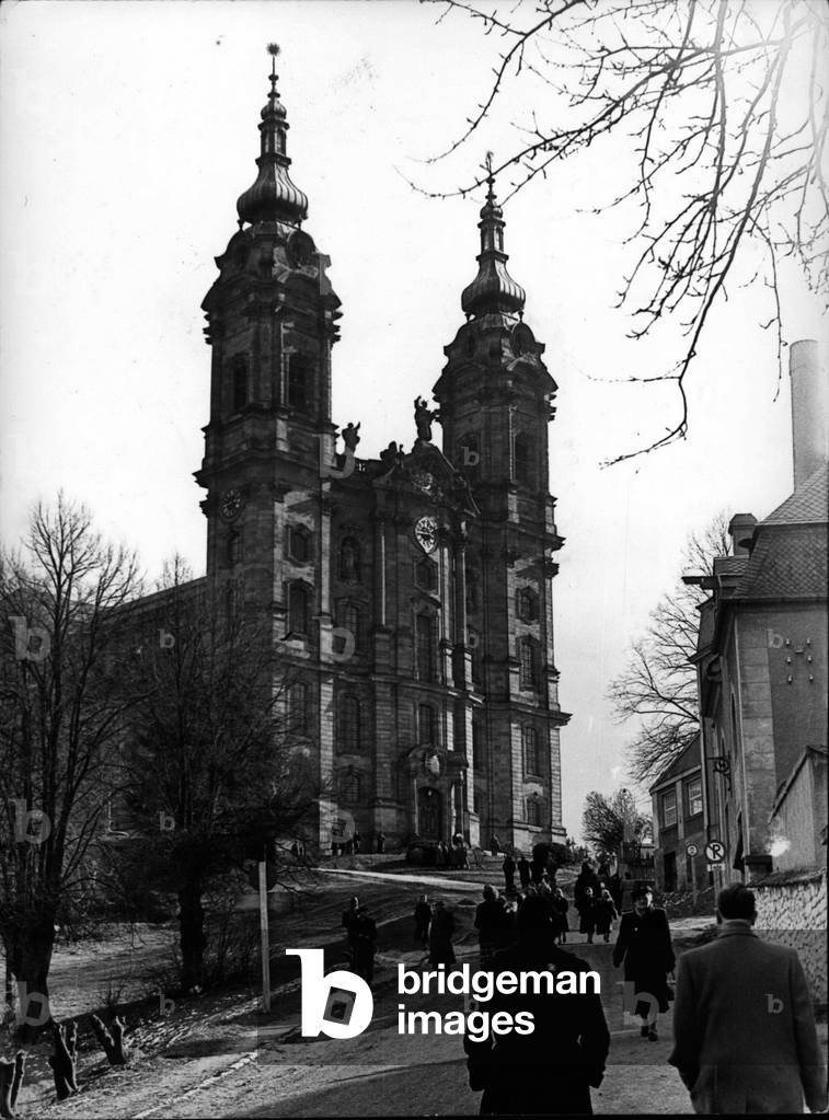 Tue. 03, 1953 - 200th anniversary of balthossor Hermann's death the builder of vierzehnheiligen, the famous church of pilgimag in the Upper-Franklin staffolstein. There are to be great festivity for this reason during. The next weeks. The actor of the German baroque especially worked in frankonia by order of the artloving princess of the house Schoenberg. Vierzehnheiligen and the wuerzburg residences are his chief buildings.