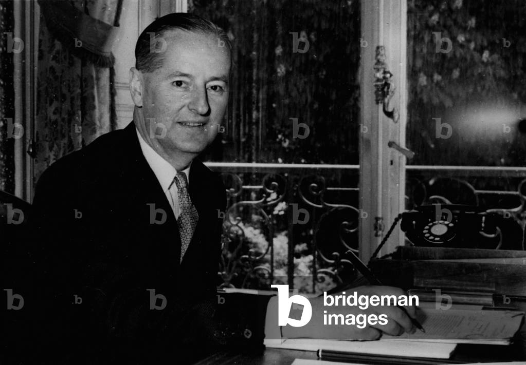 May 05, 1953 - British Minister in Paris Becomes Ambassador to Moscow - Mr. William Goodenough Hayter 46 year old British Minister in Paris was last night appointed Ambassador to Moscow in succession to Sir Alvary Cascoigne, who retires early in August. It was also announced that he has been appointed Knight Commander in the Order of St. Michael and St. George. Sir William and Lady Hayter have a 13 year old daughter Teresa who is now at school at Sevenoaks, Kent